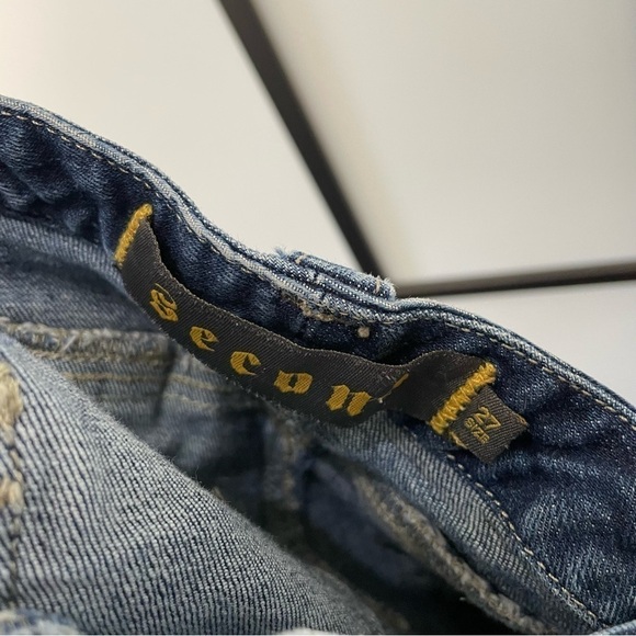 [27] Vintage Second Brand Low-Rise Flare Leg Distressed Ombre Blue Denim Jean - Picture 10 of 13